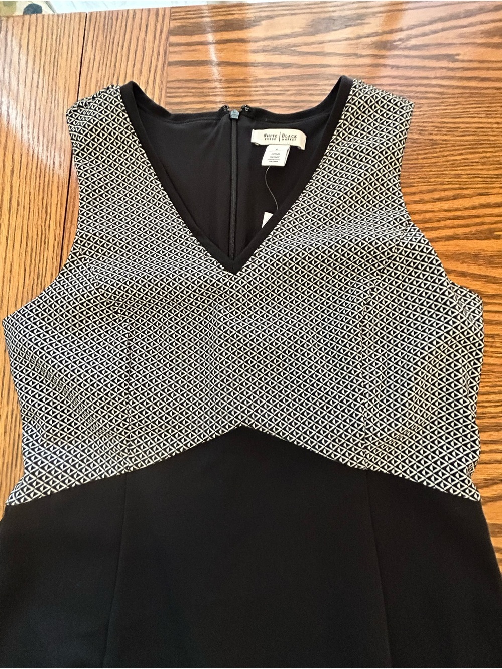 White House Black Market Black & White Fitted Midi Sheath Dress Zip Closure Sz 6 - Picture 4 of 11